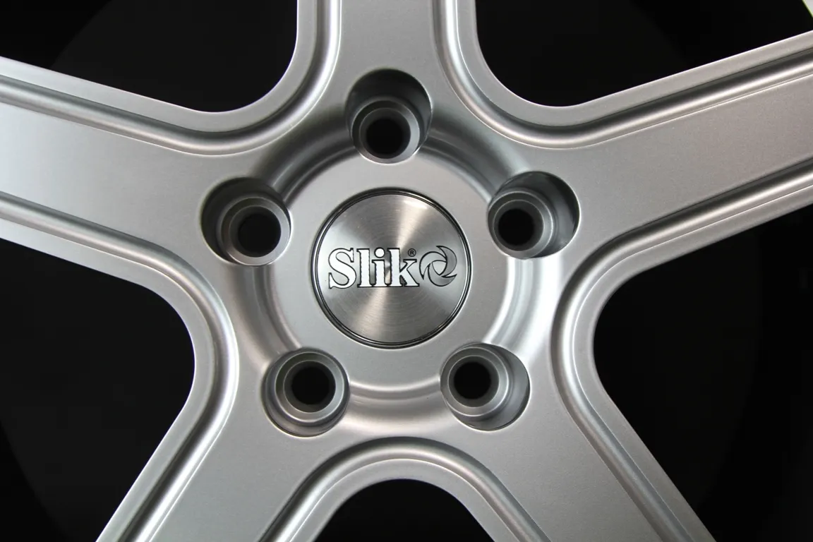 SLIK L-730 forged wheels