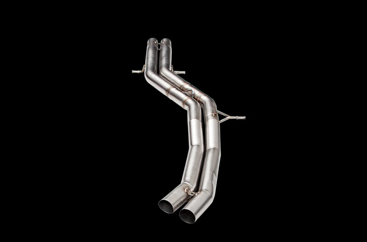 IPE exhaust system for Lamborghini URUS