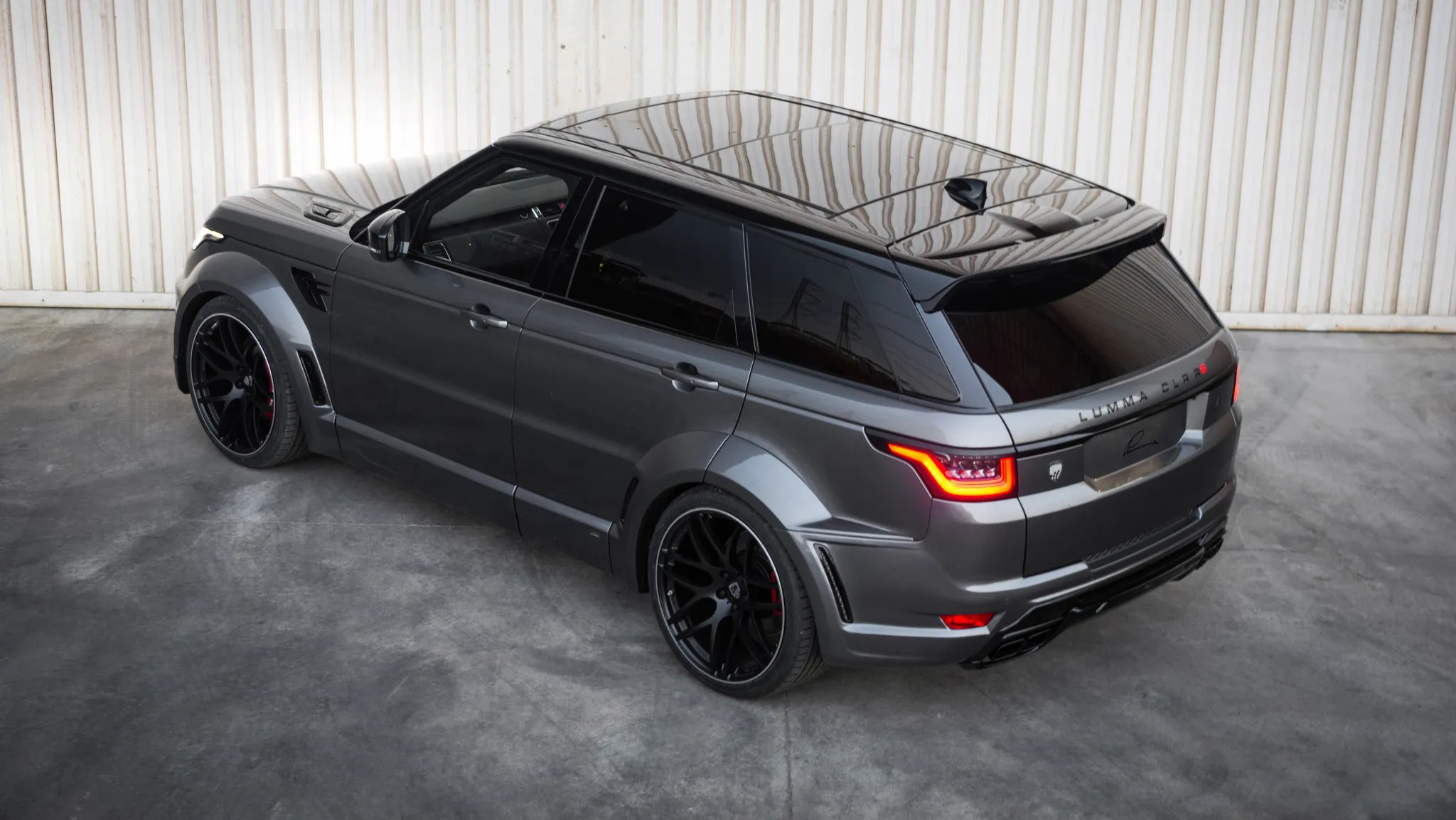 Check our price and buy Lumma CLR RS 2018 body kit for Land Rover Range Rover Sport
