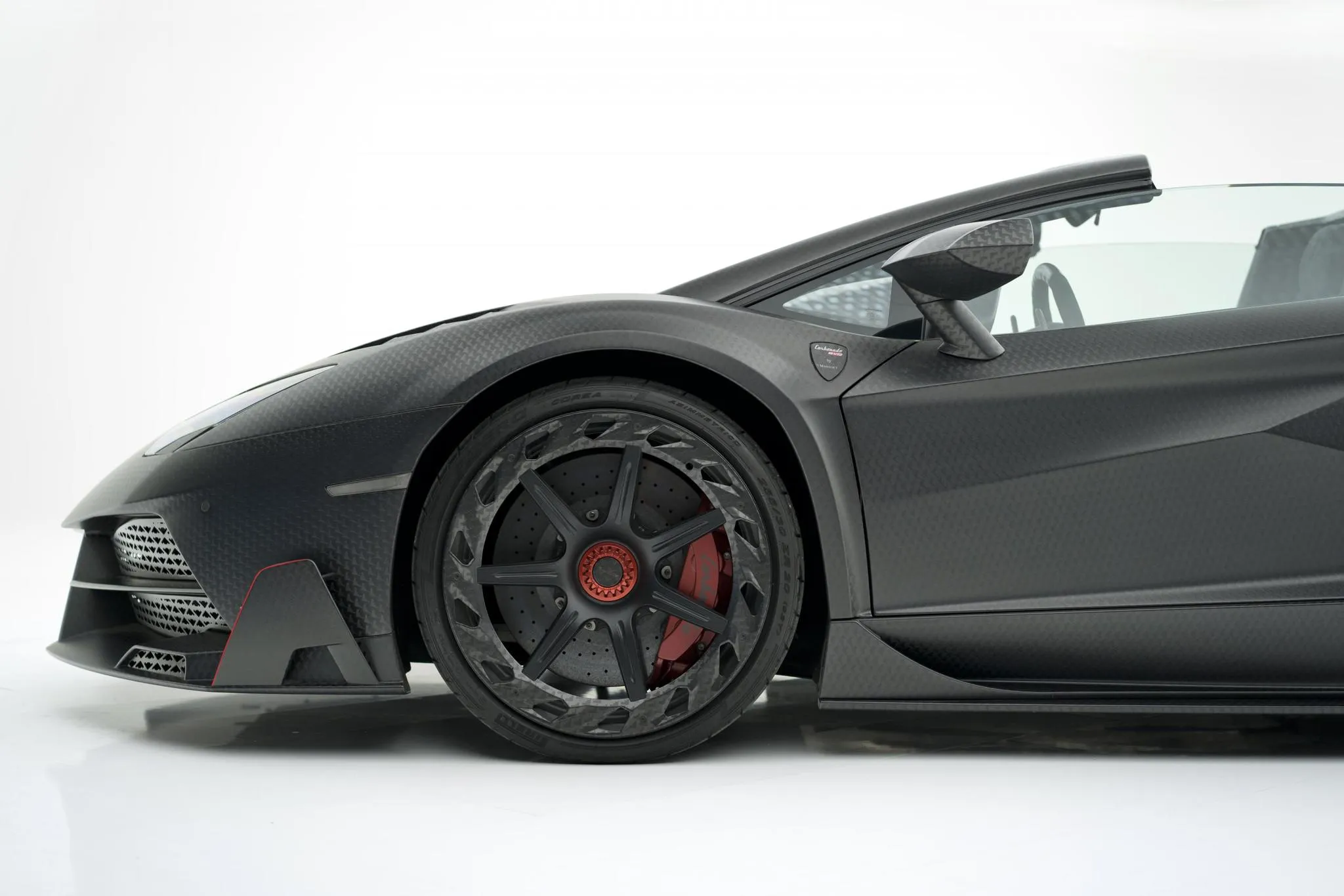 Mansory body kit for Lamborghini Aventador Carbonado carbon