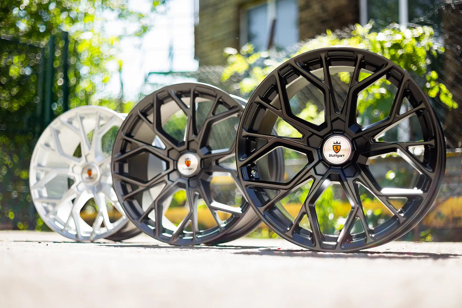 Stuttgart SF12 light alloy wheels
