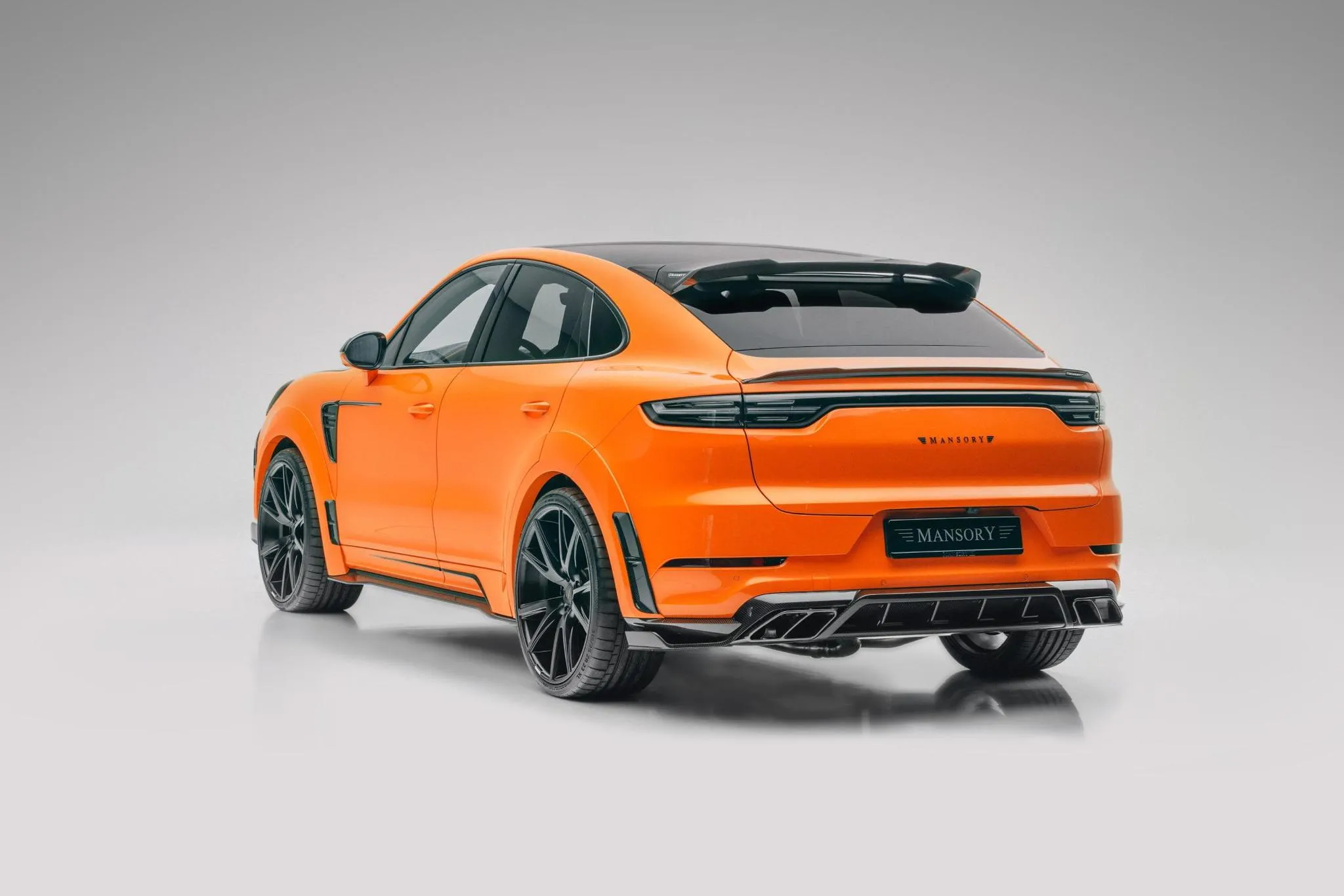 Mansory body kit for Porsche Cayenne coupe carbon