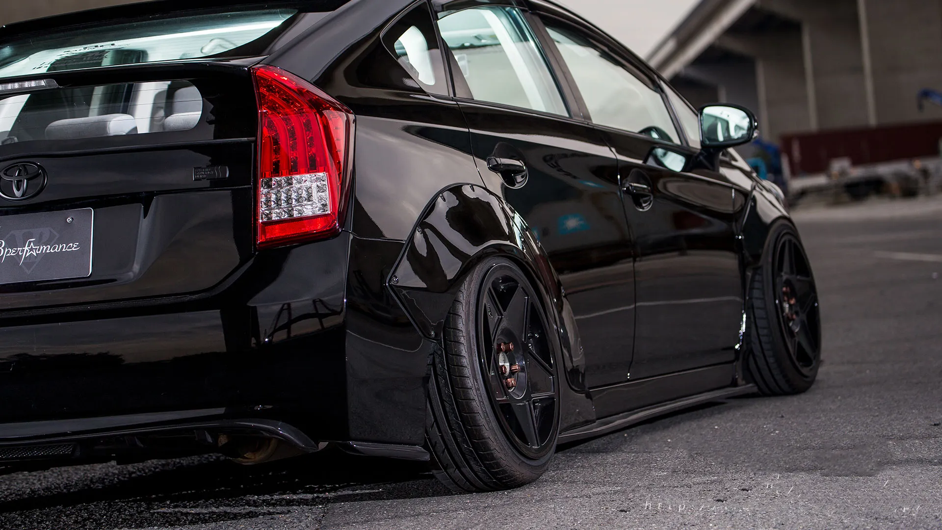 Liberty Walk nation body kit for Toyota Prius 30 new style