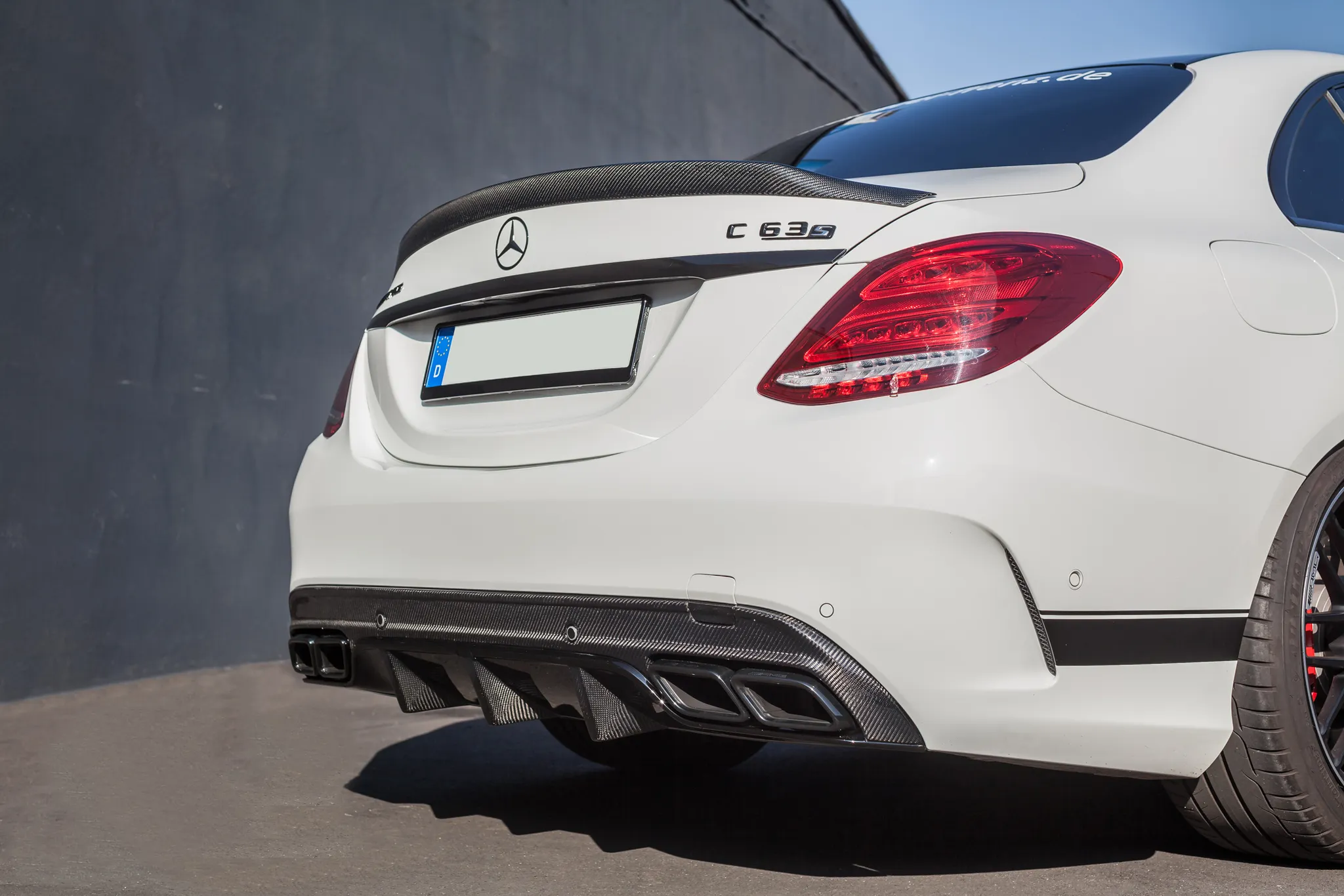 Hodoor Performance Carbon Fiber Rear bumper diffuser for Mercedes W205