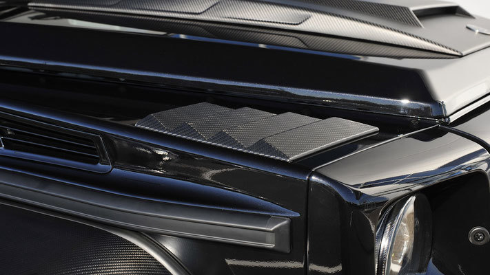 Hodoor Performance Carbon fiber Gills instead of turning lights on the wings for Mercedes G-class