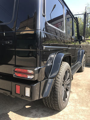 Hodoor Performance Carbon fiber Trims on the rear lights for Mercedes G-class