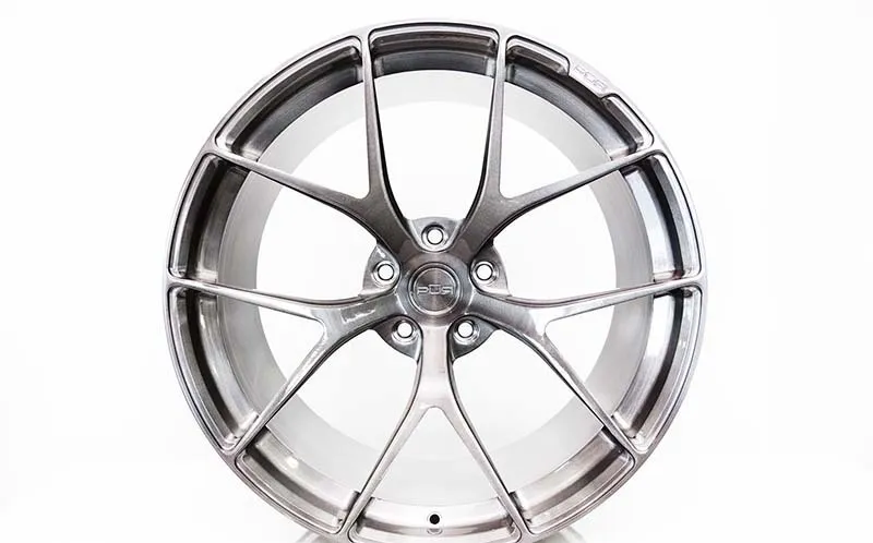 images-products-1-6066-232970162-pur4ourglosslumieregrey01.jpg