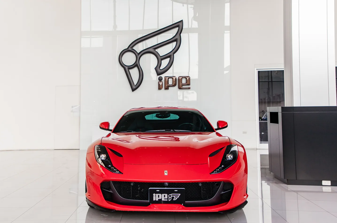 IPE exhaust system for Ferrari 812 Superfast