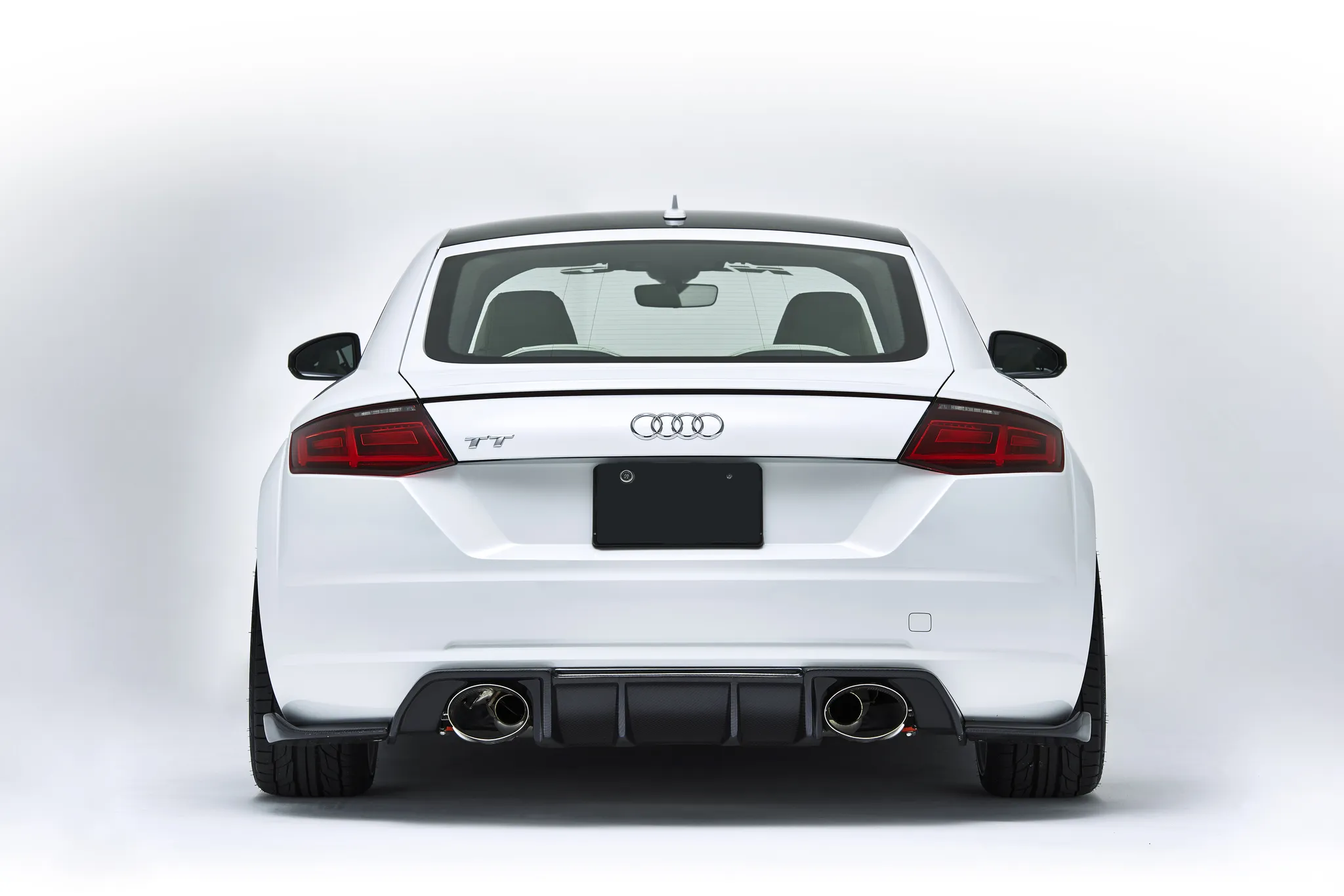 NEWING Bodi Kit for Audi TT Alpil new style