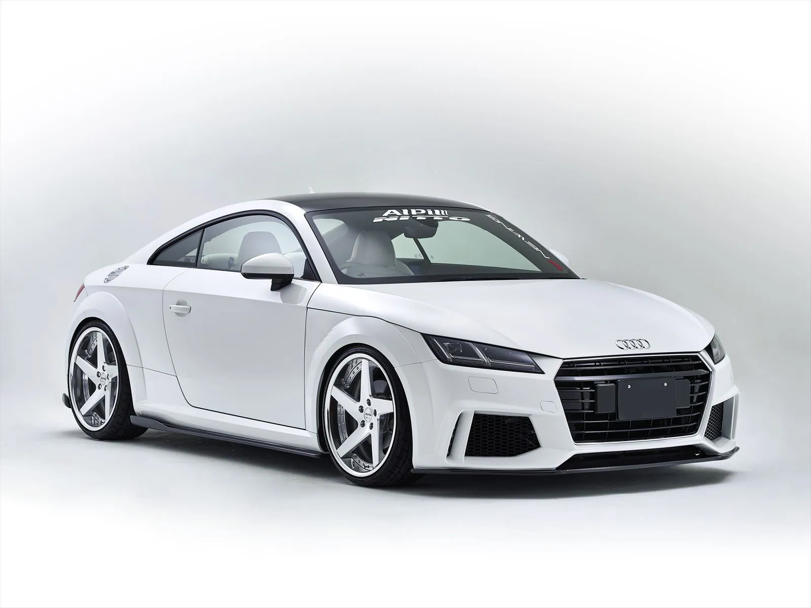 NEWING Bodi Kit for Audi TT Alpil new model