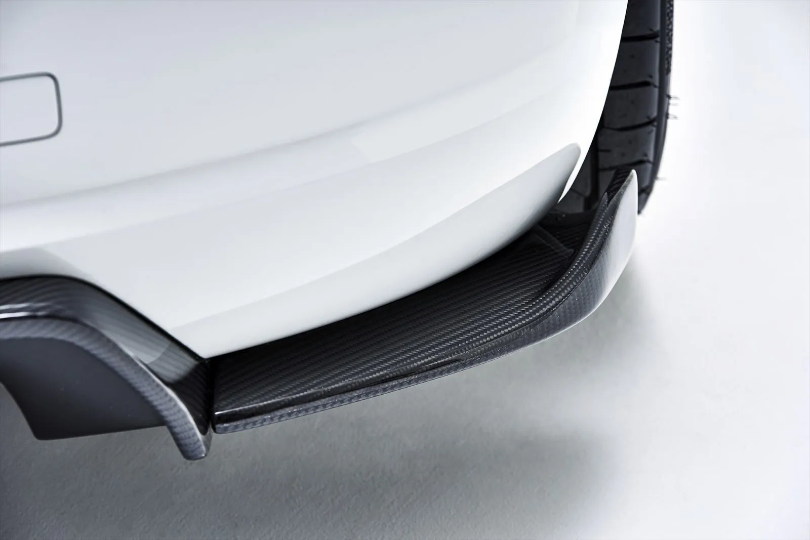 NEWING Bodi Kit for Audi TT Alpil new model