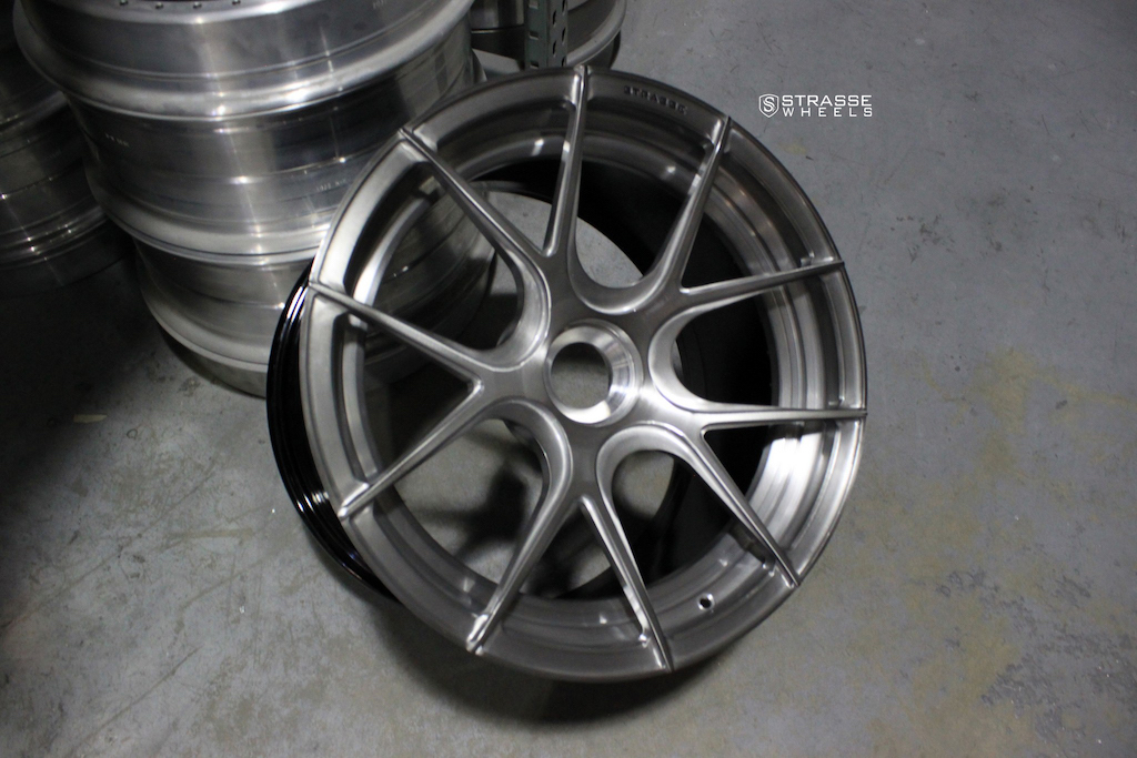 Strasse  SM5R DEEP CONCAVE DUOBLOCK Forged Wheels