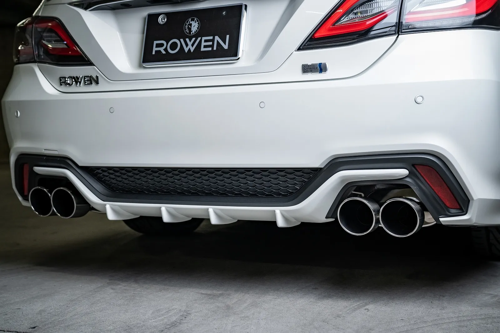 Rowen body kit for Toyota 220 CROWN RS carbon