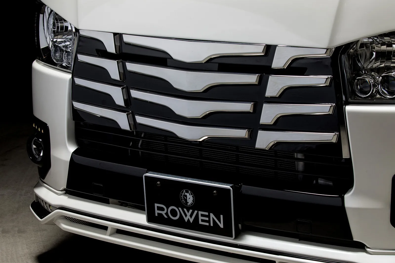 Rowen body kit for Toyota 200 HIACE 4th latest model