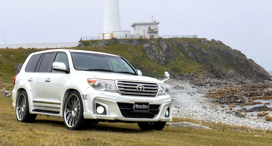 Check our price and buy Wald Black Bison body kit for Toyota Land Cruiser 200!