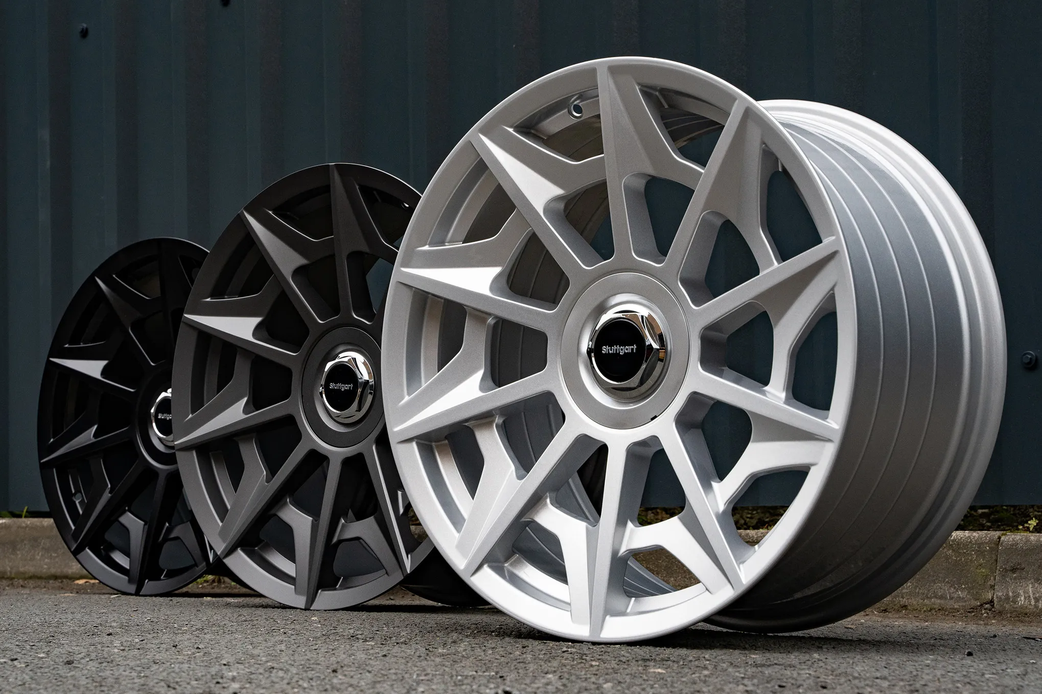 Stuttgart SVT light alloy wheels