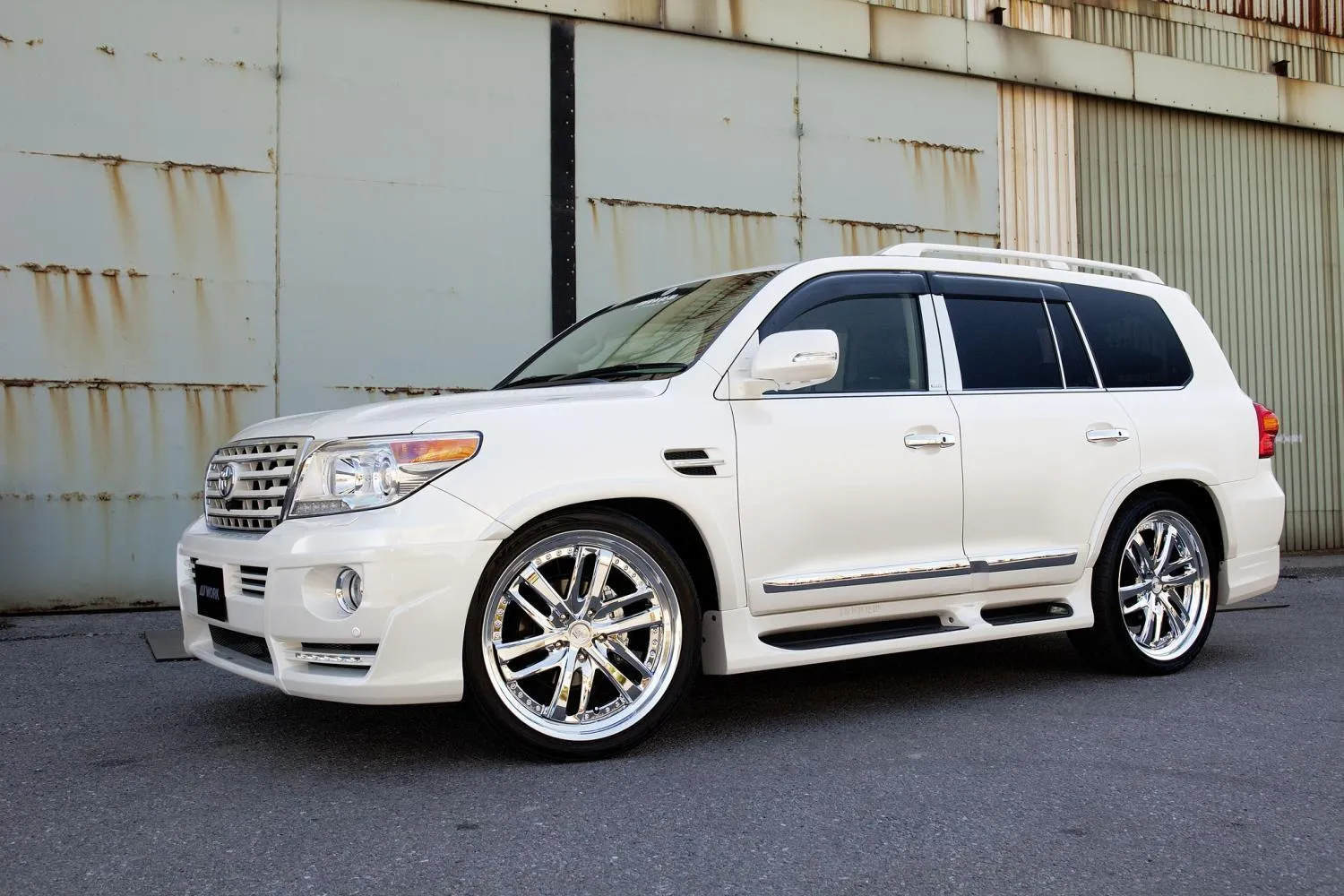 images-products-1-6401-233003265-WORK-LS-BRIGHTRING-SUV-4.jpg