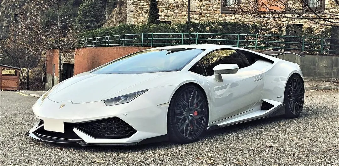 NERO Design body kit for Lamborghini HURACAN