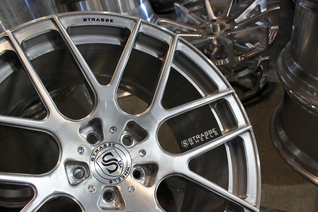 Strasse SM7 DEEP CONCAVE MONOBLOCK Forged Wheels