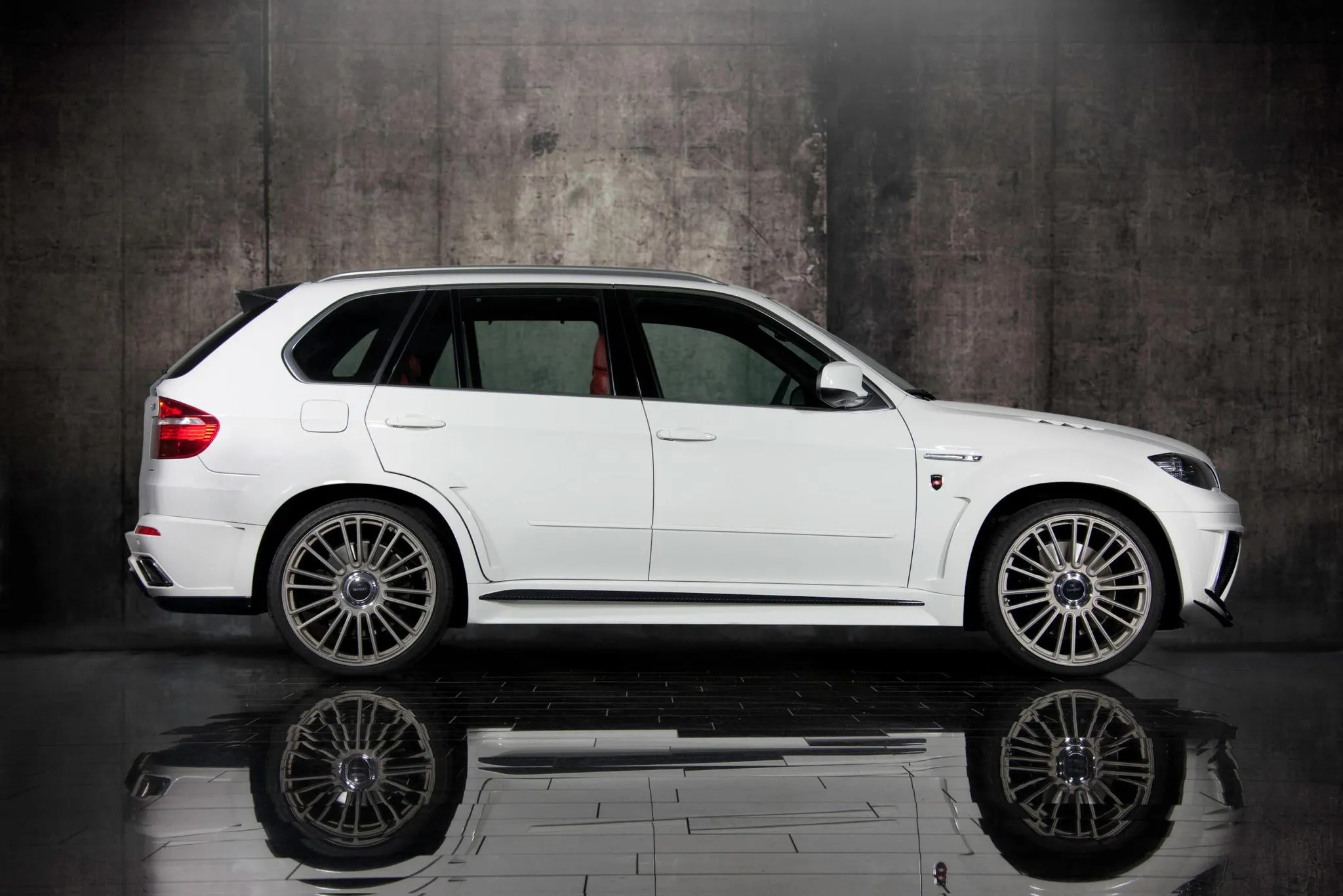 Mansory body kit for BMW X5 carbon