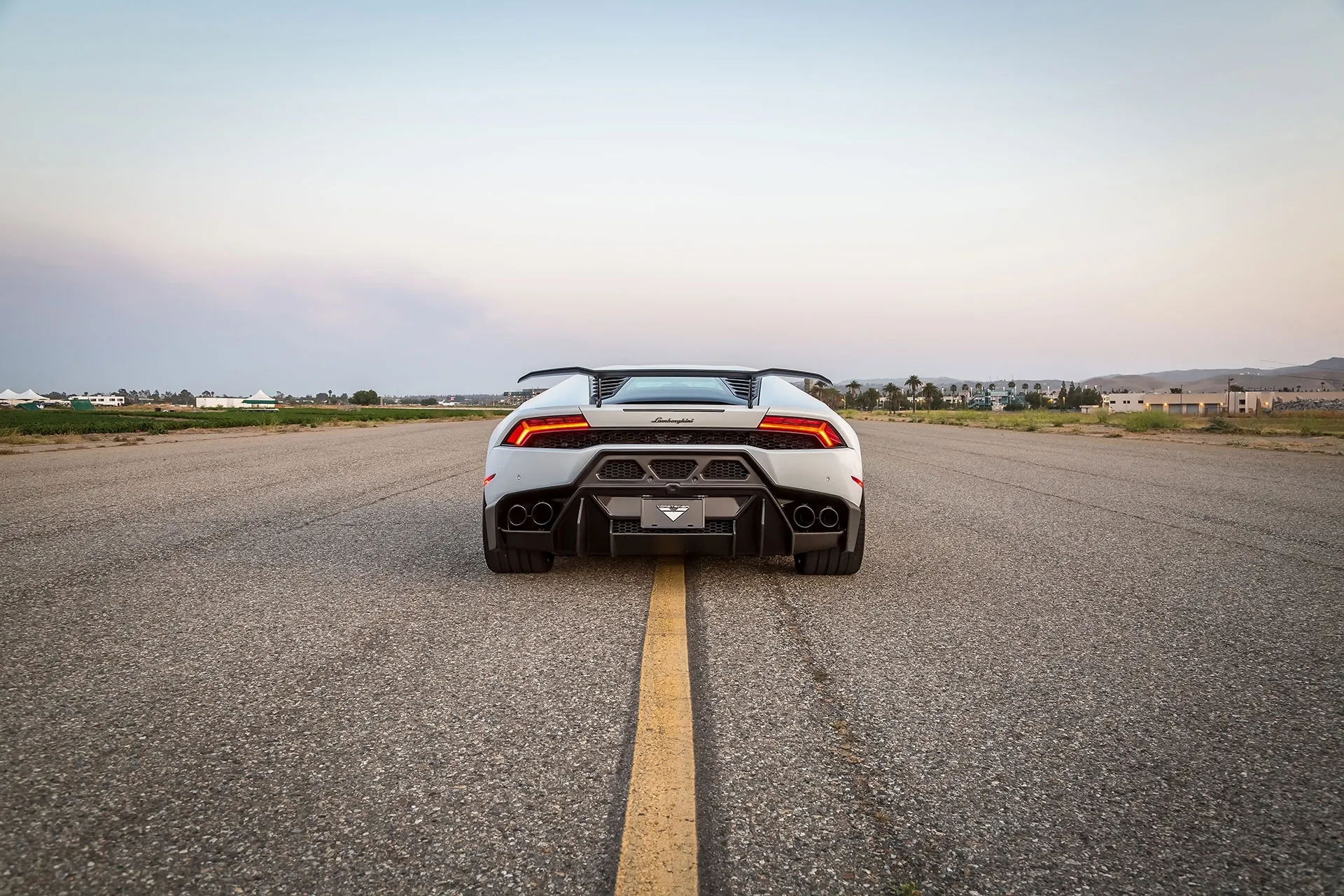 Vorsteiner Nero body kit for Lamborghini Huracan Novara