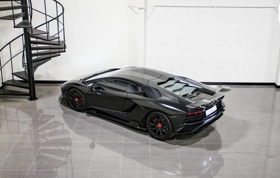 Check our price and buy Nero Design body kit for Lamborghini Aventador S Coupe & Roadster