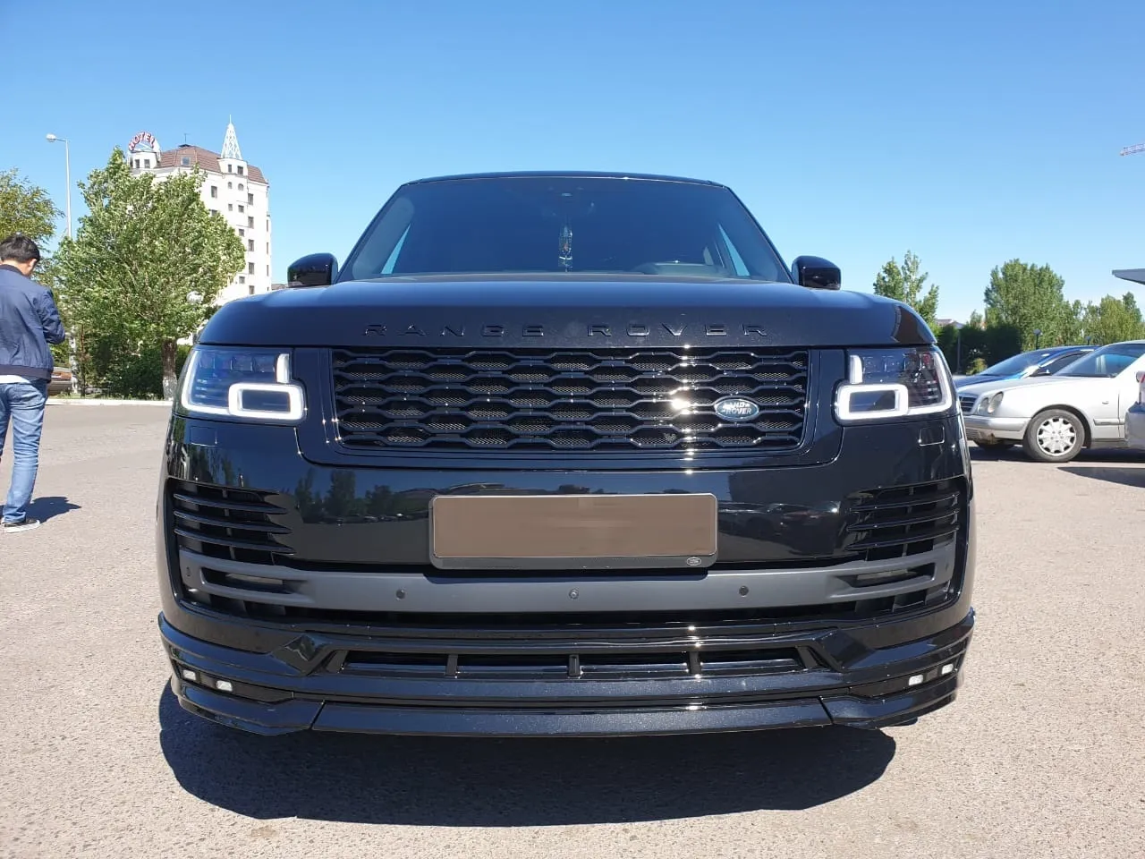 Check price and buy Renegade Design body kit for Land Rover Range Rover Vogue