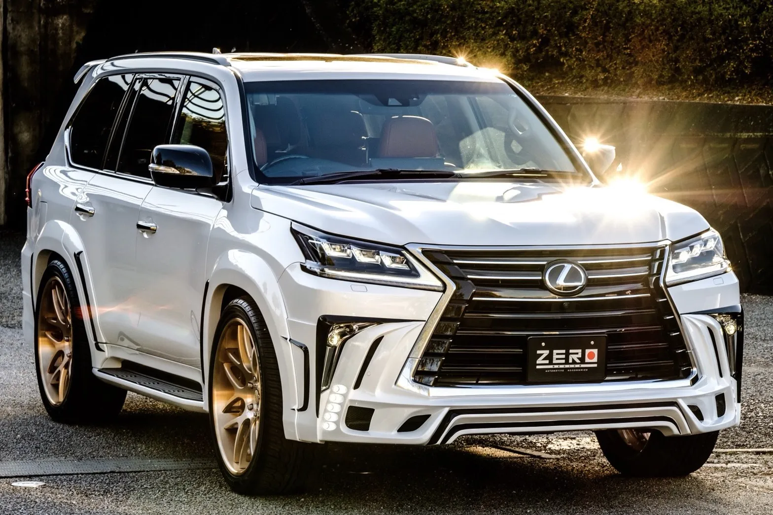 Zero Design body kit for  LEXUS LX570