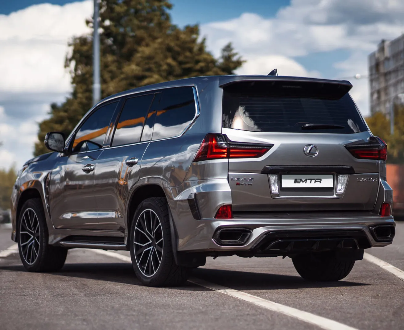 Check our price and buy MTR Design Body Kit for Lexus LX 570/450d