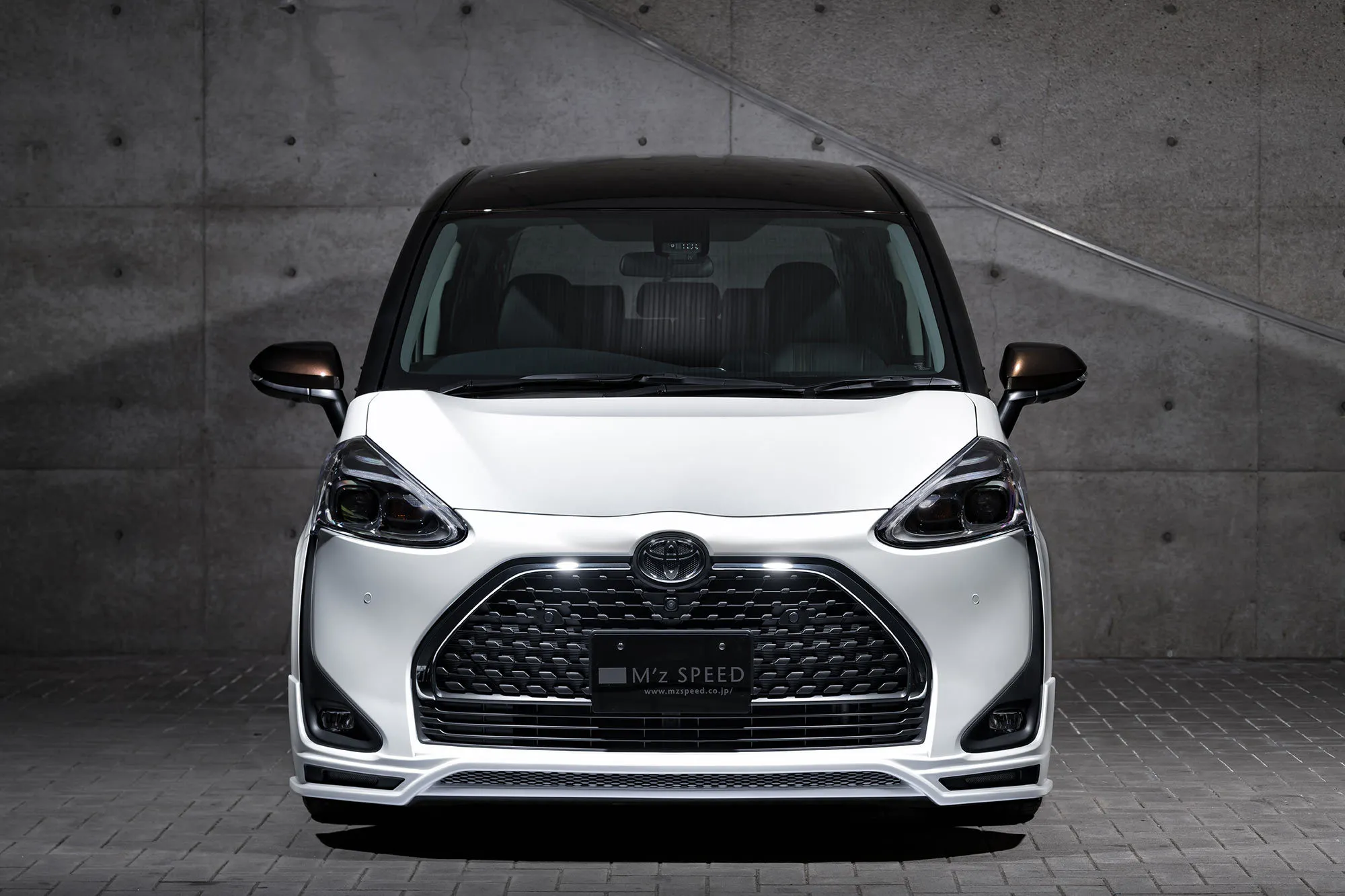 M'z Speed body kit for Toyota Sienta new style