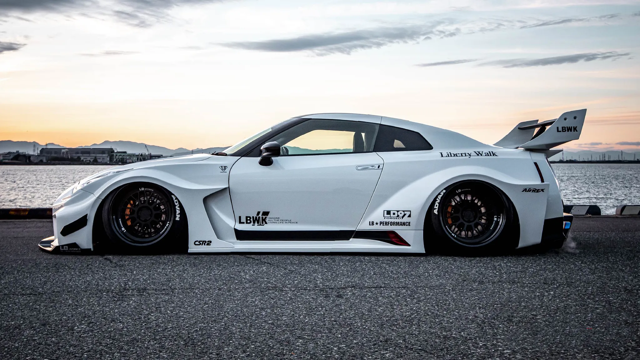 Liberty Walk  Silhouette body kit for Nissan 35GT-RR polyurethan