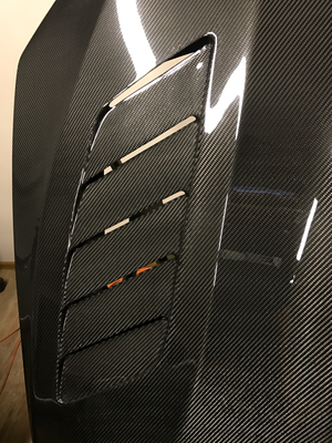 Carbon fiber hood for BMW X6 F16