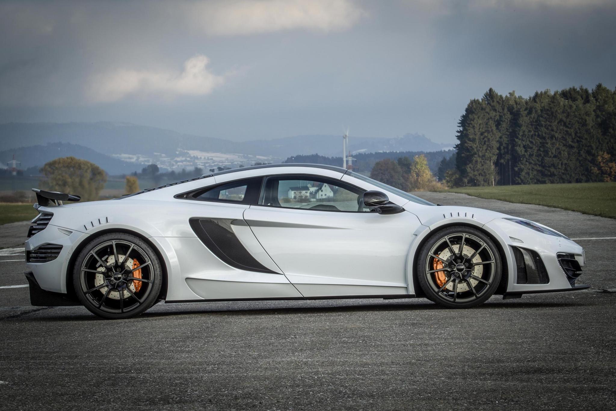 Mansory body kit for McLaren mp4 12c carbon