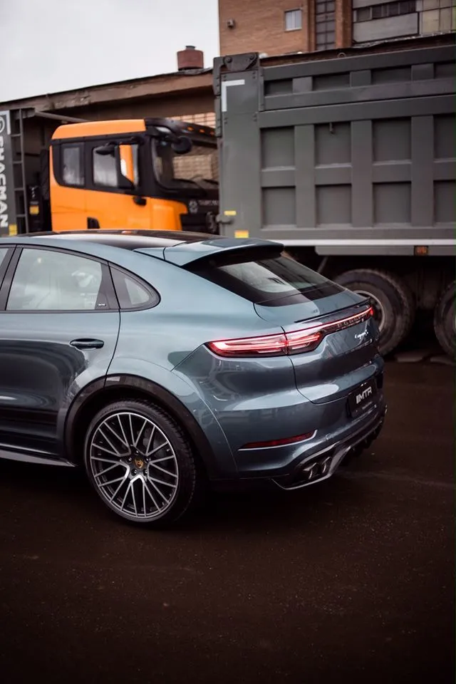 Check price and buy MTR Design Wide Body Carbon Fiber kit for Porsche Cayenne Coupe