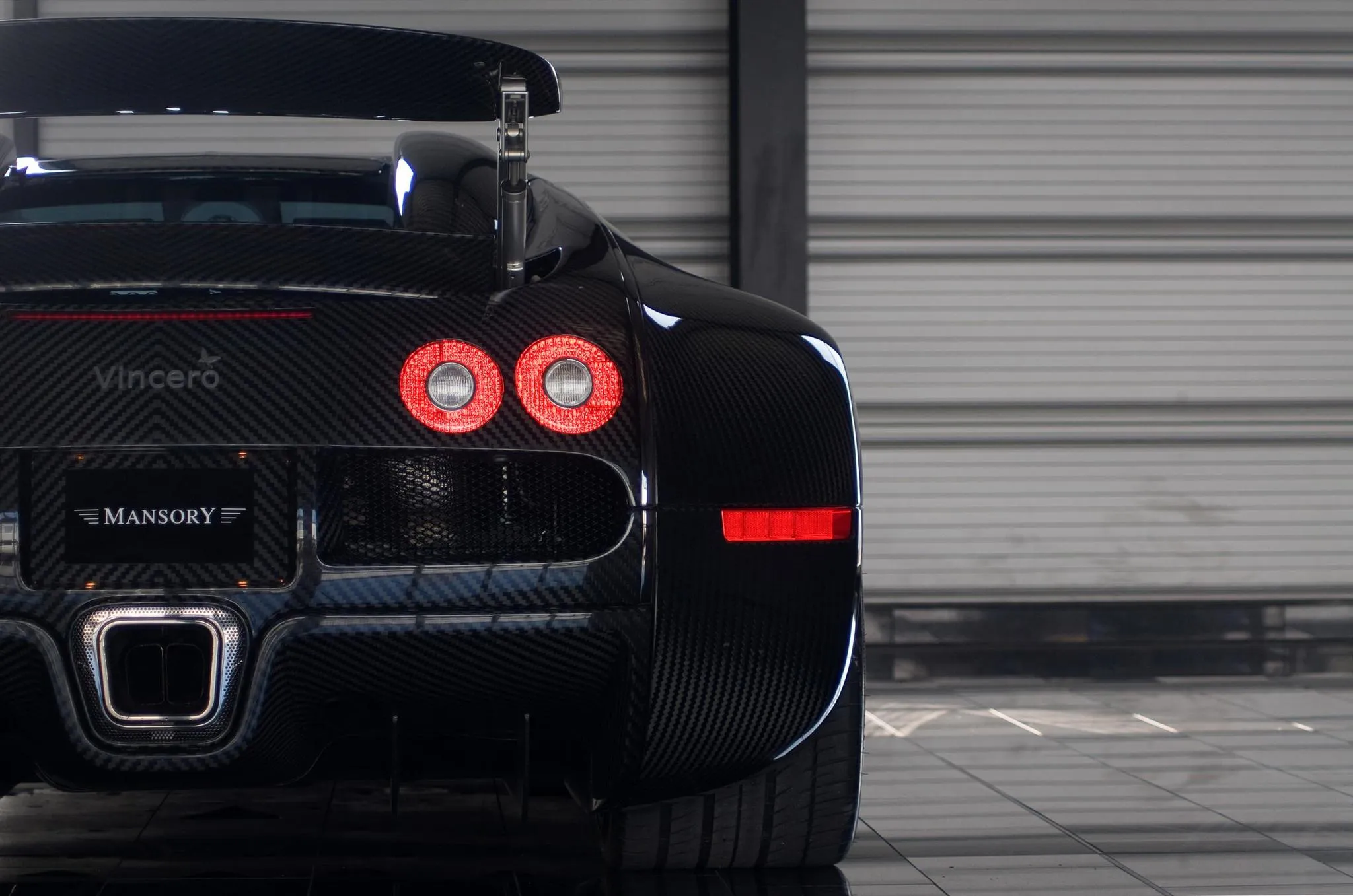 Mansory body kit for Bugatti Veyron carbon