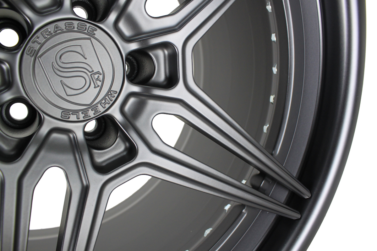 Strasse  SV2 DEEP CONCAVE FS 3 Piece Forged Wheels