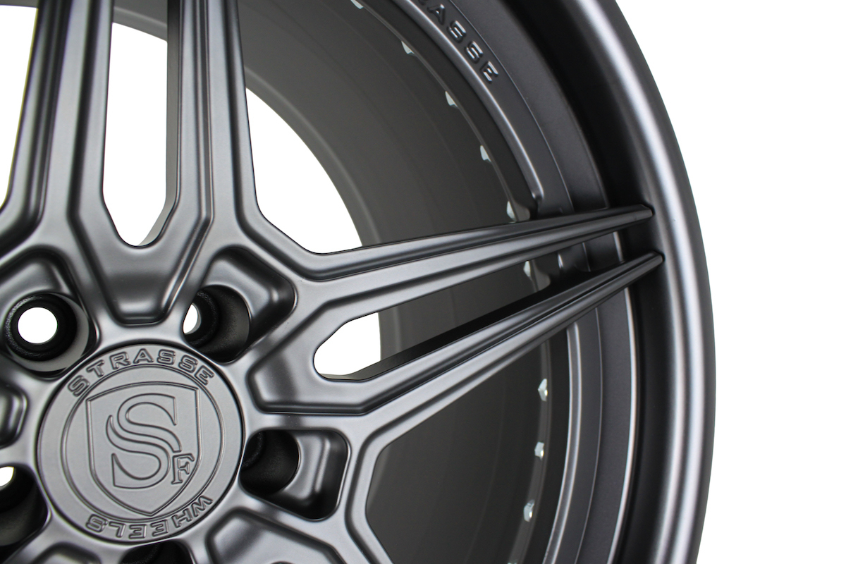 Strasse  SV2 DEEP CONCAVE FS 3 Piece Forged Wheels