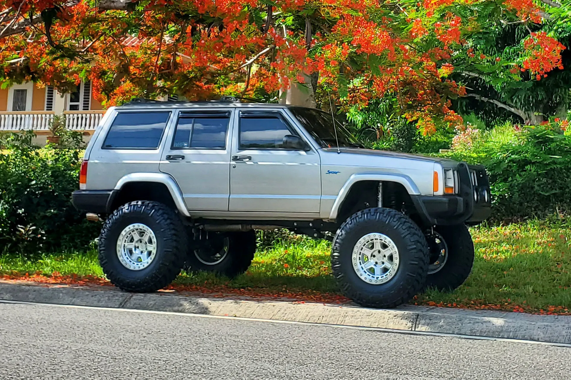 Black Rhino Primm Beadlock light alloy wheels
