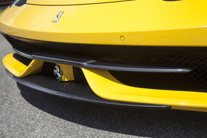 Hodoor Performance Carbon fiber Central horizontal divider in front bumper for Ferrari 458 Speciale