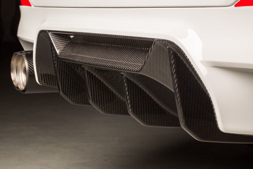 Hodoor Performance Carbon fiber insert in the diffuser for BMW M5 F90