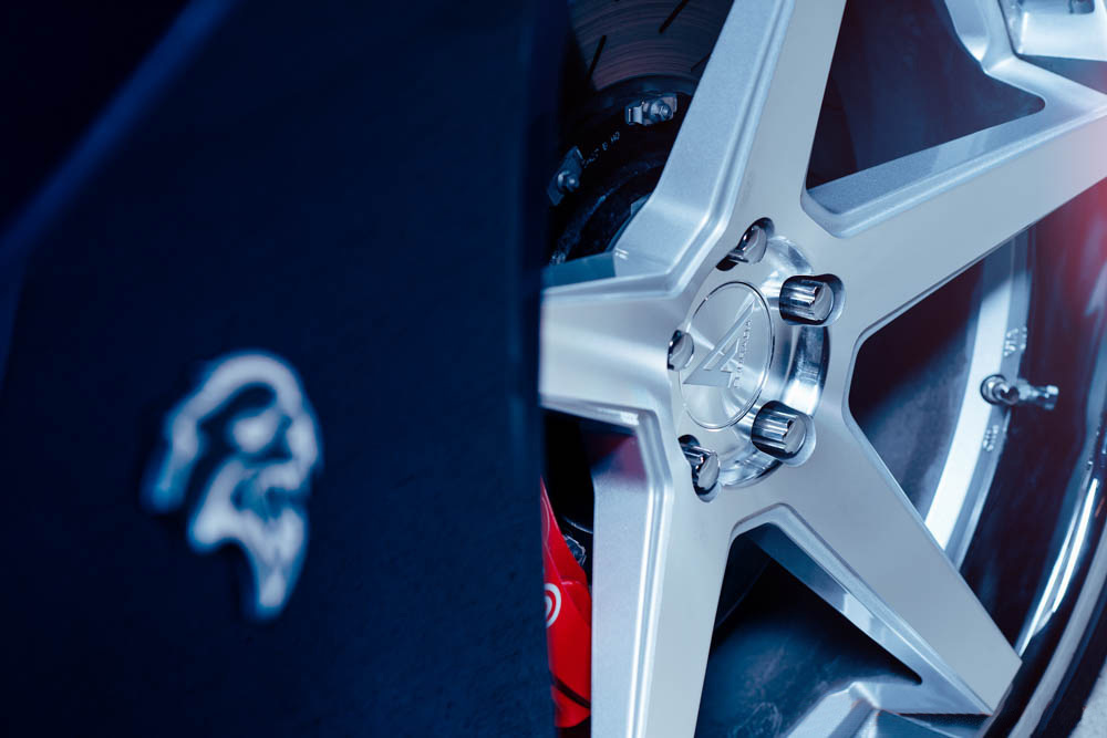 DODGE CHALLENGER  FERRADA DC-FR3 SILVER FORGED WHEELS