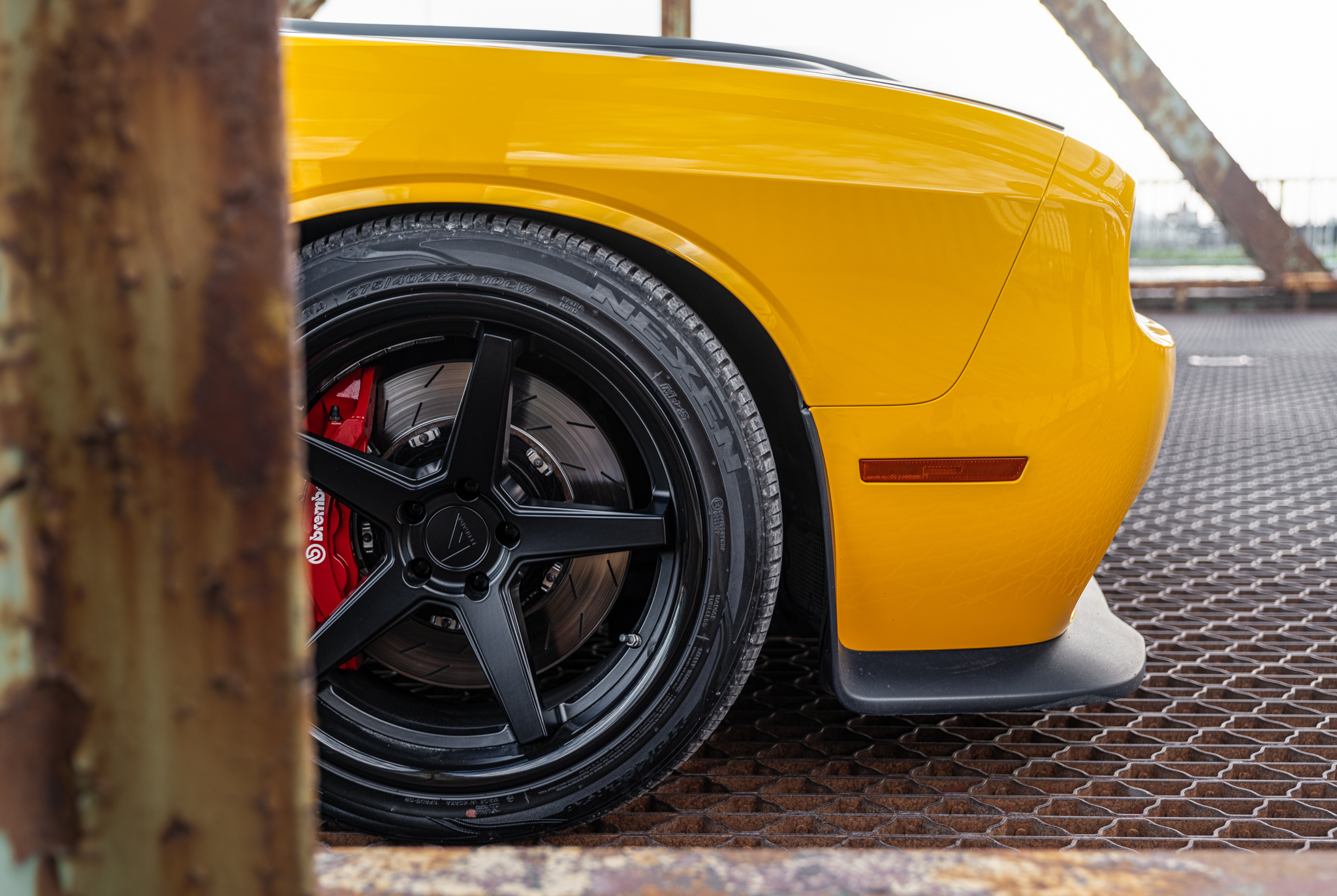 DODGE CHALLENGER  FERRADA DC-FR3 BLACK FORGED WHEELS