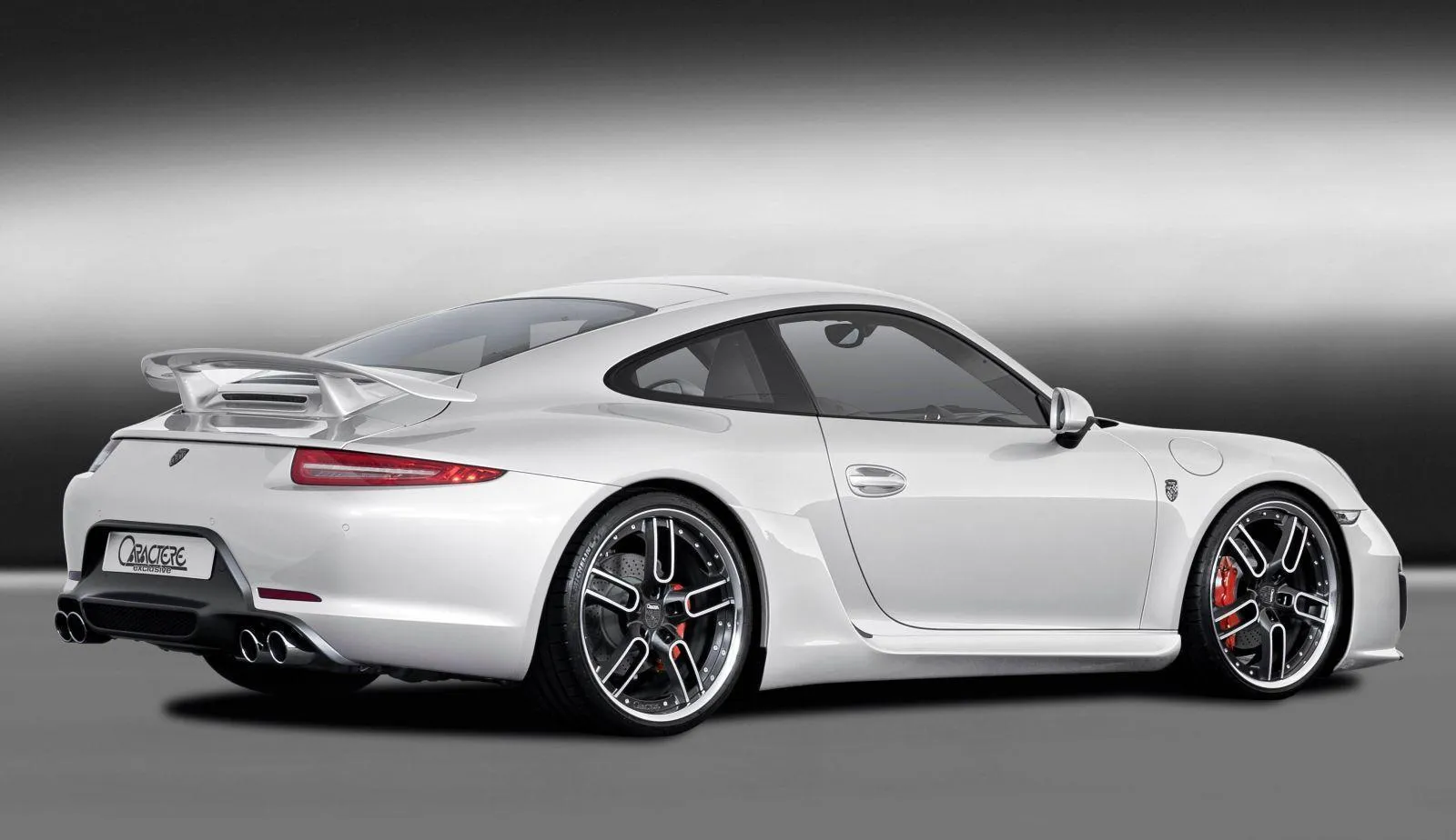 images-products-1-7463-232987943-Caractere-Exclusive-Porsche-911-2.jpg