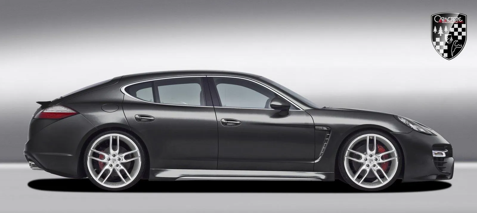 images-products-1-7475-232987955-caractere-exclusive-porsche-panamera-07.jpg