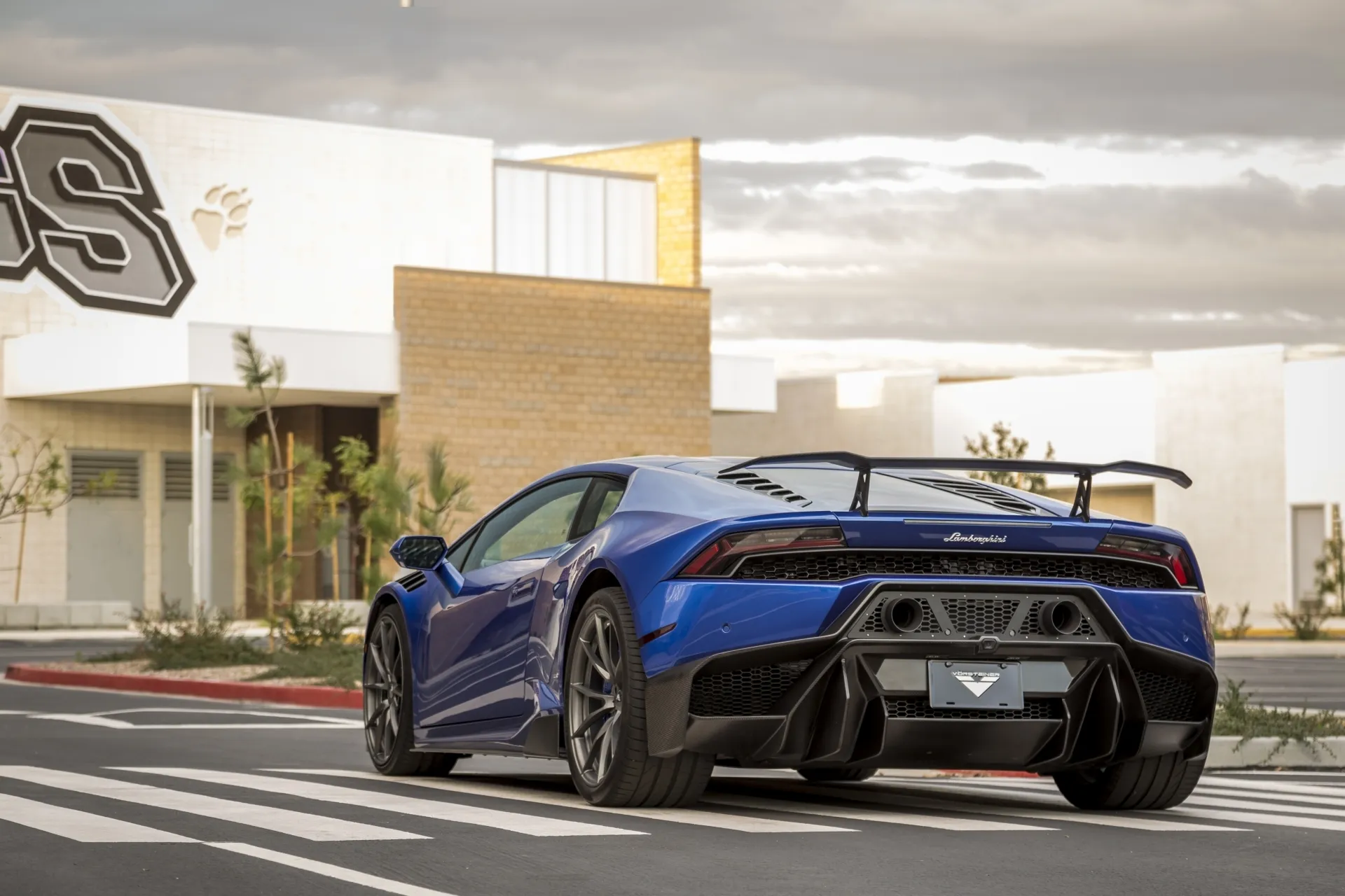 Vorsteiner Nero body kit for Lamborghini Huracan Novara