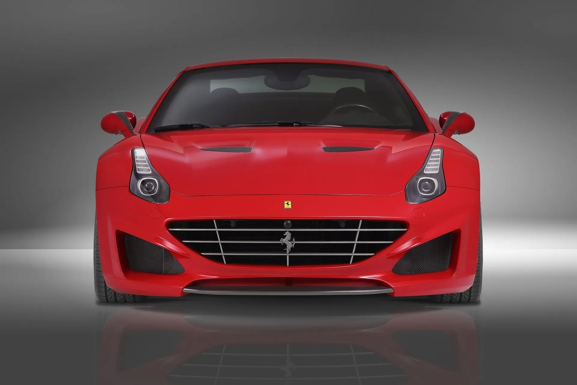 Hodoor Performance Carbon fiber inserts in the hood air intakes Novitec Style for Ferrari California
