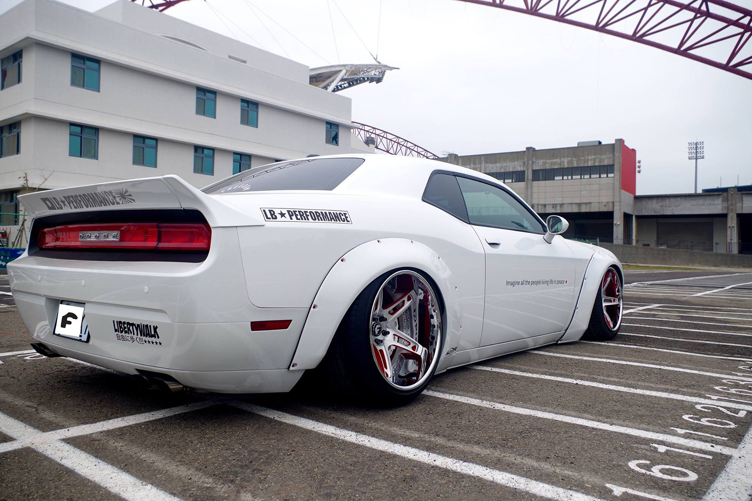 DODGE CHALLENGER FORGIATO AFFILATO-ECL FORGED WHEELS
