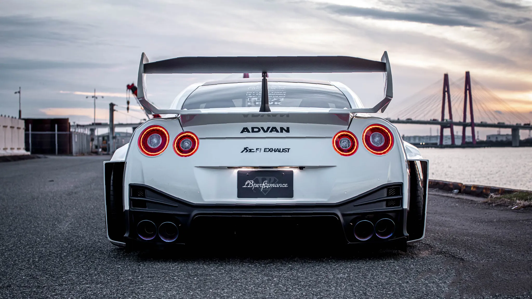 Liberty Walk  Silhouette body kit for Nissan 35GT-RR latest model
