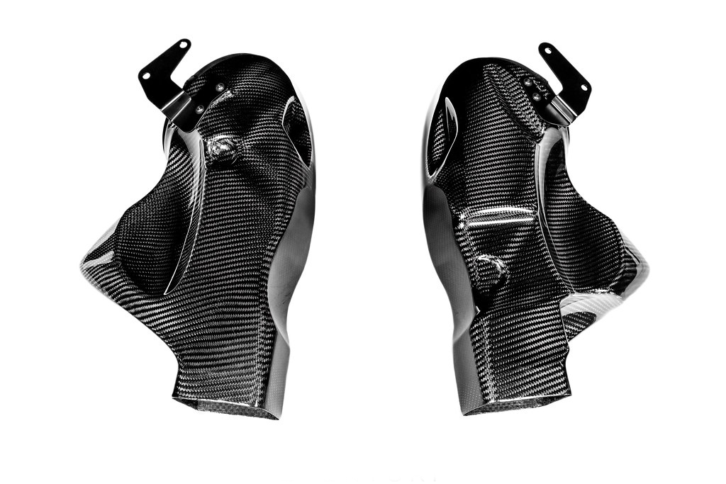 Eventuri Carbon fiber Intake systems for MERCEDES AMG GTR GTS GT