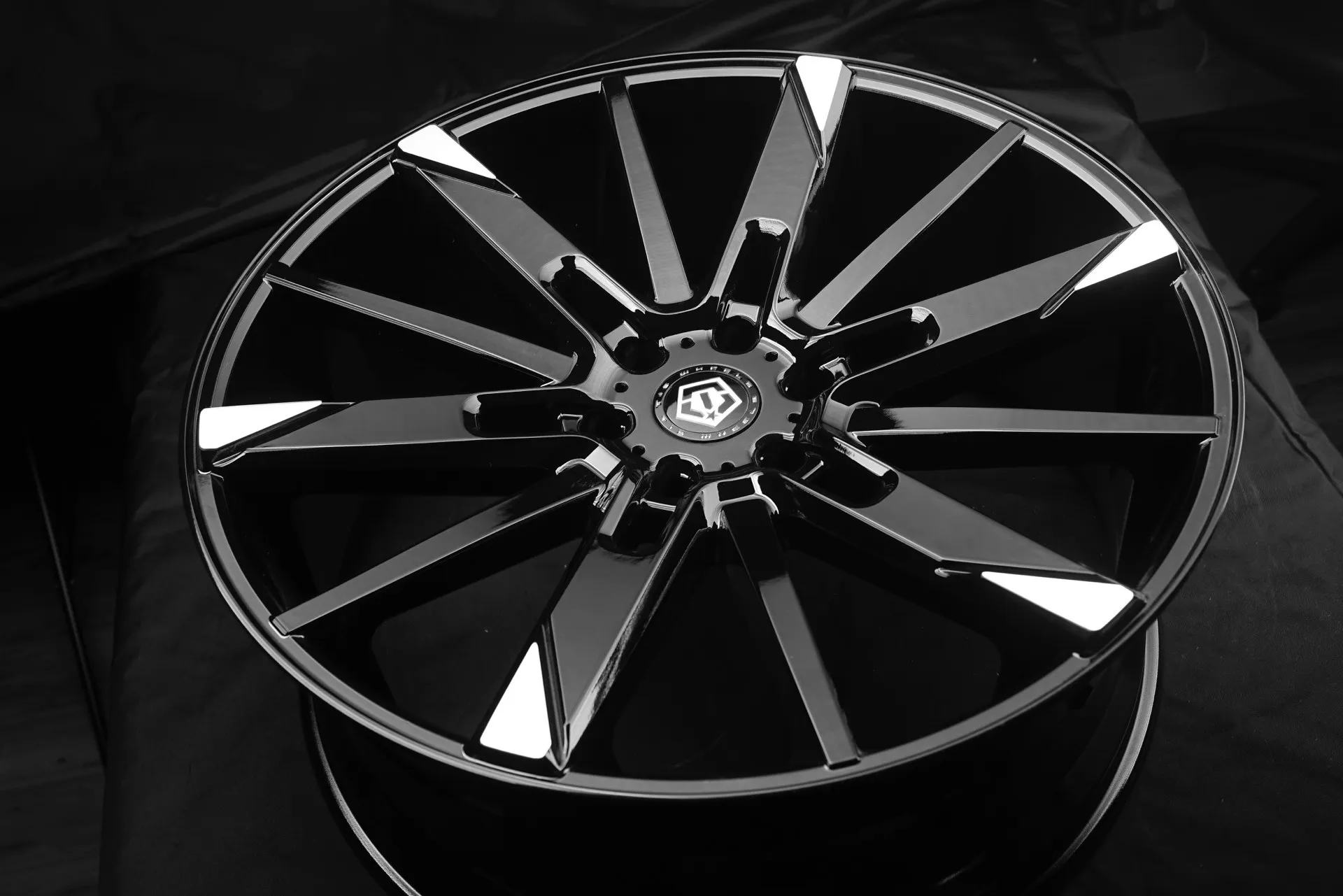 TIS 545MBT  FORGED WHEELS